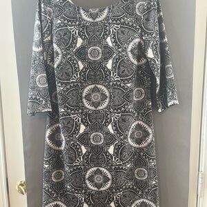 Banana Republic Black and White Long Sleeve Dress